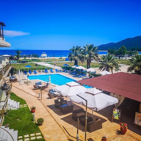 Rihios Hotel スタブロス エクステリア 写真