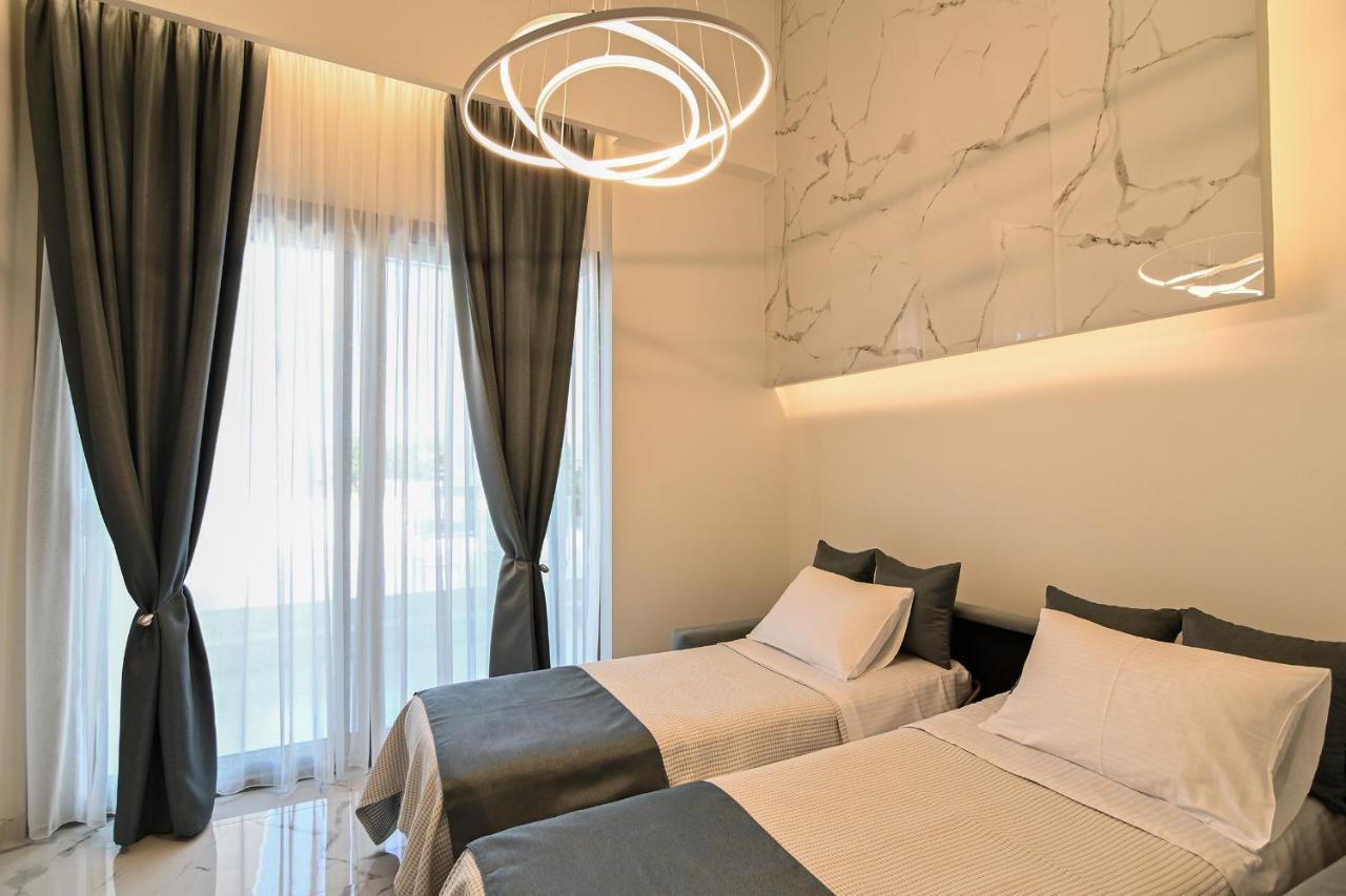 Rihios Hotel スタブロス エクステリア 写真