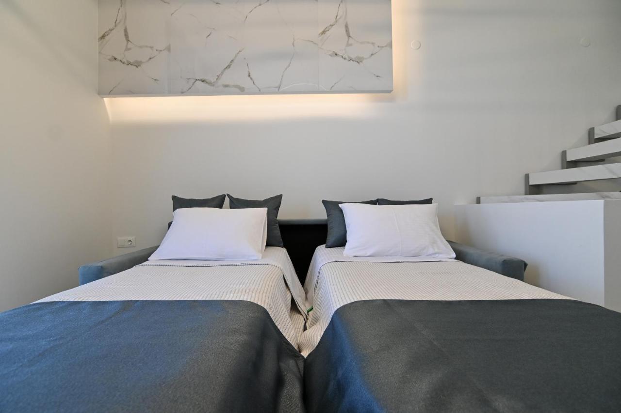 Rihios Hotel スタブロス エクステリア 写真